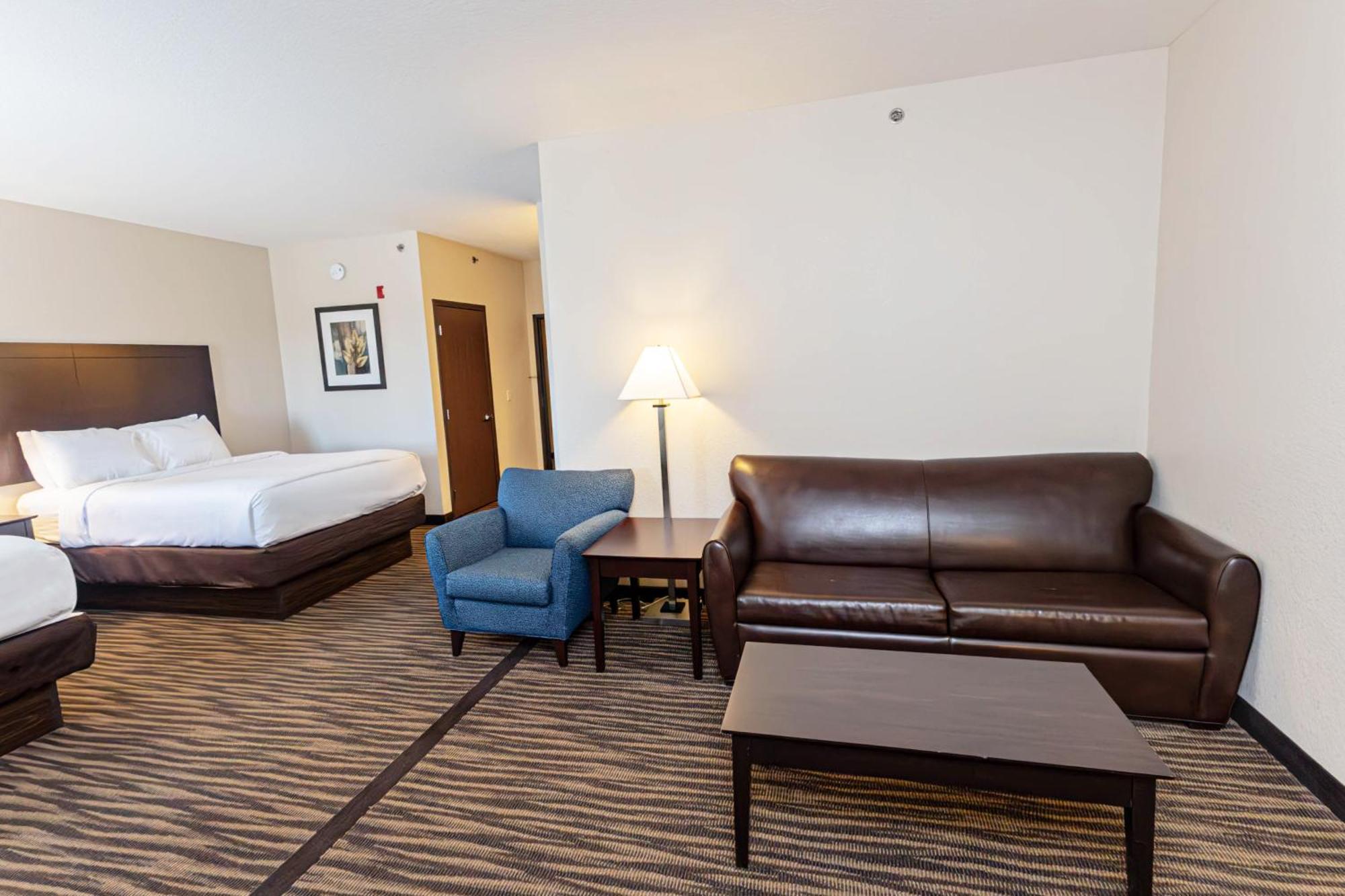 Cobblestone Inn & Suites Maryville ภายนอก รูปภาพ