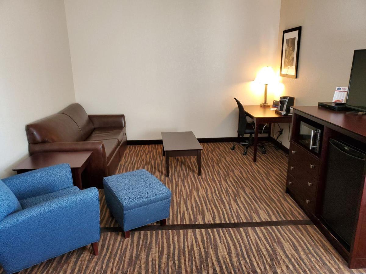 Cobblestone Inn & Suites Maryville ภายนอก รูปภาพ